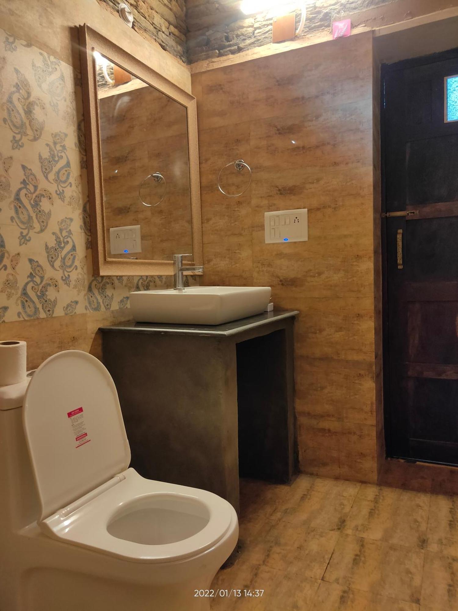 Meraki Huts Pauri Rum bild